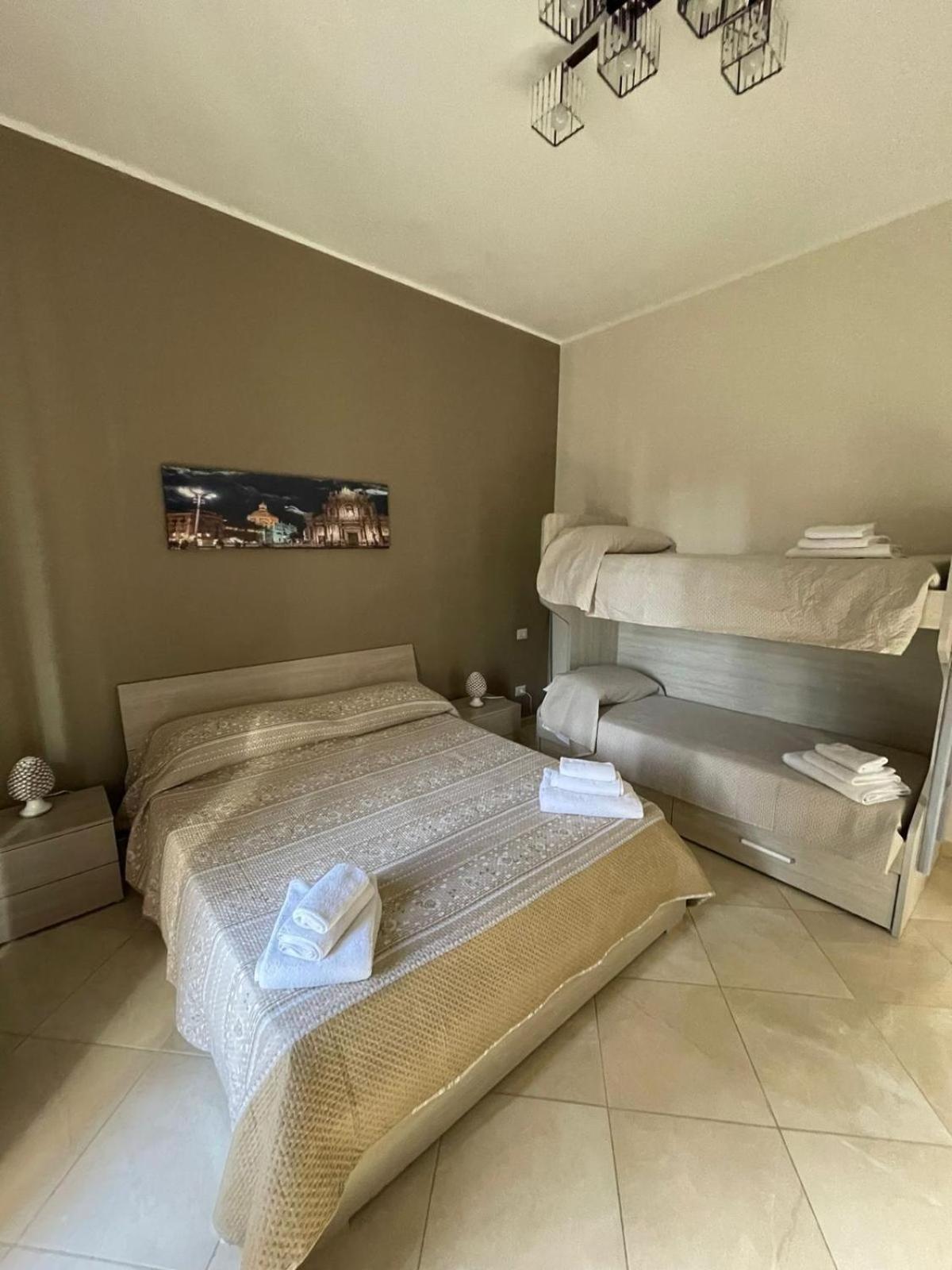 הוילה קטאניה Aurora House מראה חיצוני תמונה